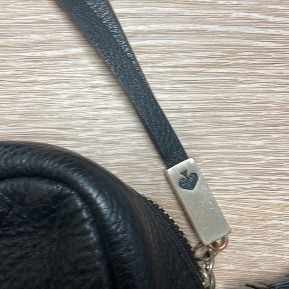 KATE SPADE crossbody black pebbled leather - Picture 3 of 6